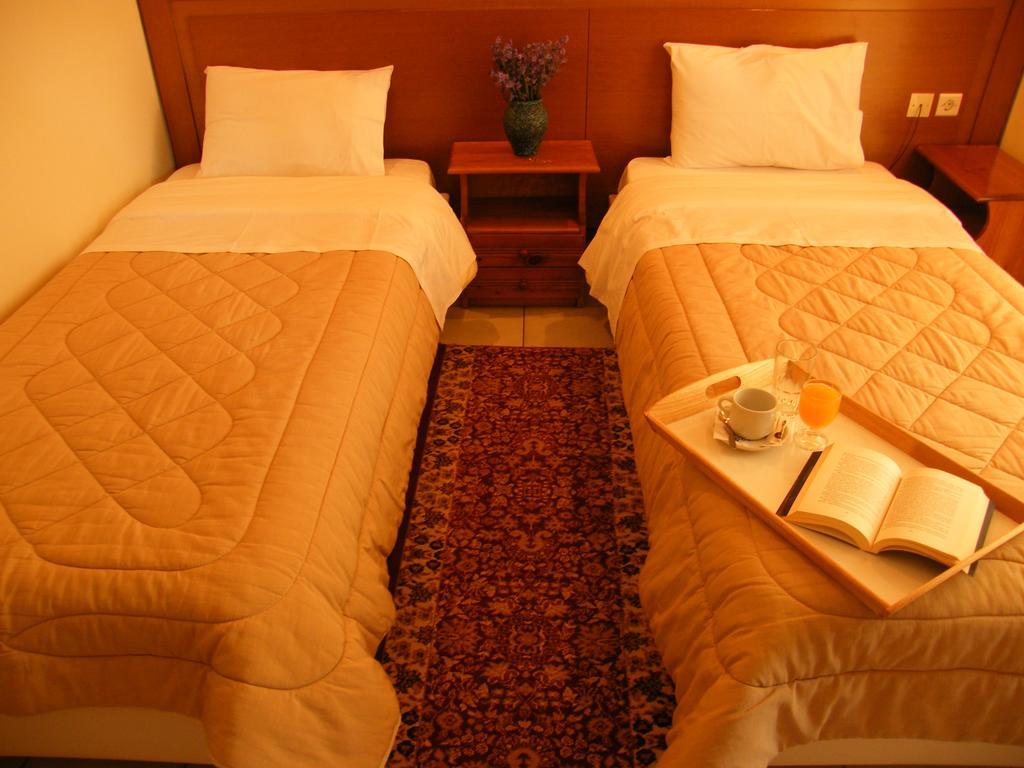 Ξενοδοχείο Αφροδίτη- Hotel Aphrodite Nafpaktos Екстериор снимка